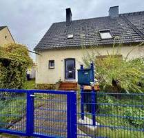 Doppelhaushälfte mit Potenzial in Toplage von Wanne-Eickel - großes Grundstück, ruhige Lage - Herne Wanne-Süd