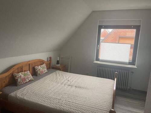 Zimmer 2 Dachgeschoss - 