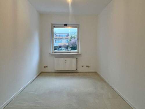 Kinder-/Arbeitszimmer im Erdgeschoss - 