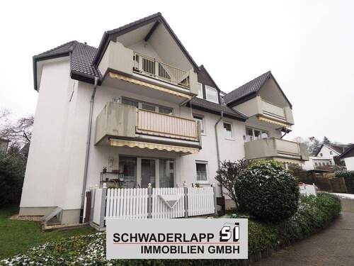 Straßenansicht - Attraktive Eigentumswohnung in einem gepflegten Haus mit ruhiger Wohnlage