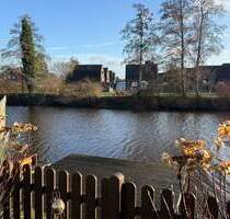 Dornumersiel! Direkt am Wasser - top-gepflegte Eigentumswohnung mit Steg