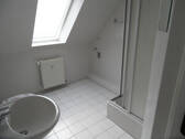 Bad mit Dusche - 