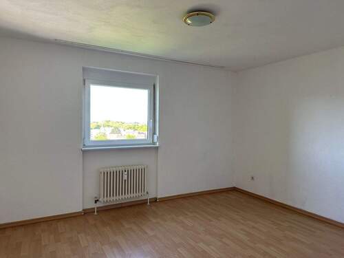 Elternschlafzimmer - Etagenwohnung mit 90,00 m&sup2; in Lahr/Schwarzwald zum Kaufen
