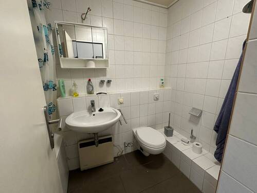 Badezimmer - Etagenwohnung mit 49,70 m&sup2; in Leipzig zum Kaufen