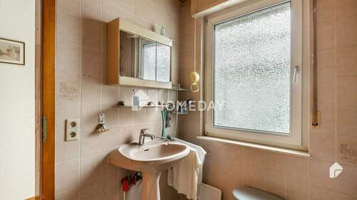 1. OG Badezimmer 2 - 