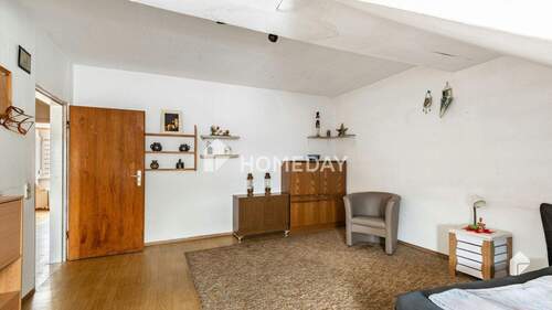 2. OG Schlafzimmer 1 2 - 