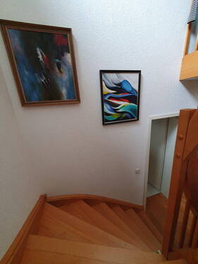 Massivholz Treppenhaus WE 1 - 