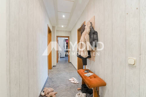 Bild 2 - 4 Zimmer Etagenwohnung zum Kaufen in Duisburg