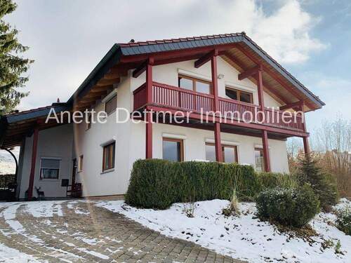 Zuwegung zum Haus - 5 Zimmer Einfamilienhaus zum Kaufen in Delligsen