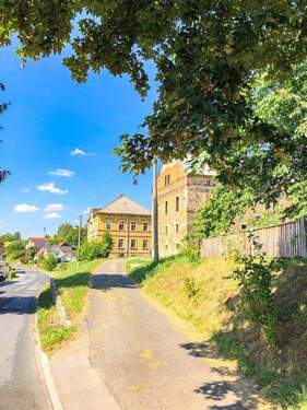 Zufahrt - 8 Zimmer Bauernhaus, Landhaus zum Kaufen in Neustadt