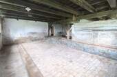 Innenaufnahme Scheune Stallungen - 