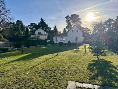Haus straßenseitig - 5 Zimmer Einfamilienhaus zum Kaufen in Zeuthen