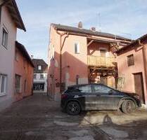Sanierungsbedürftiges, vermietetes Mehrfamilienhaus - Straubing