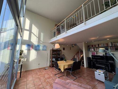 Wohnzimmer mit Galerie - 