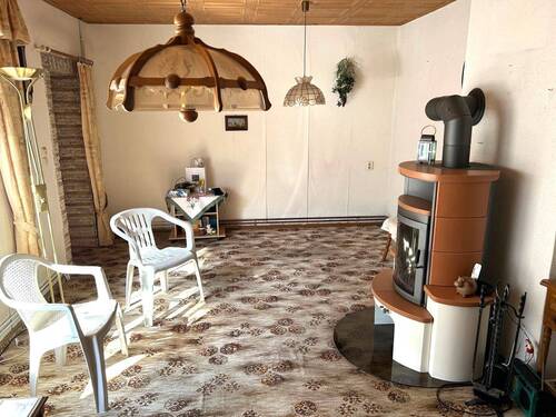 Wohnzimmer mit Tür zum Anbau EG - 