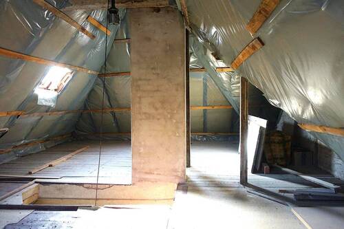 Dachboden ausbaufähig - 