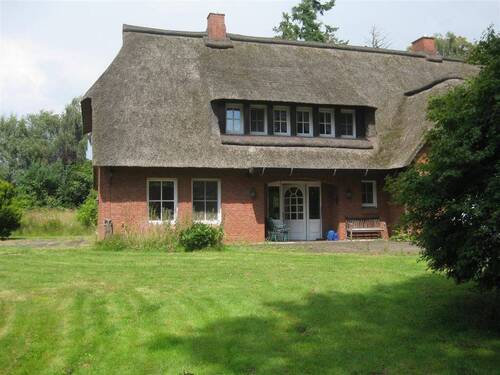 Aussenansicht, Terrasse, linker Flügel - 