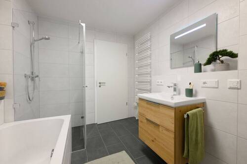 Schultheiss-2024-05-09_Musterwohnung-Erlangen-Bisc - 