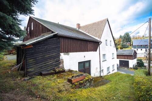 Außenansicht Seite - 6 Zimmer Bauernhaus, Landhaus zum Kaufen in Altenberg
