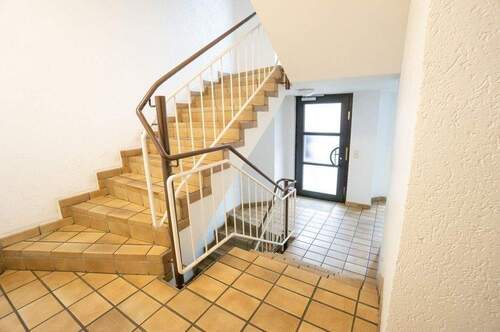 Flur-/Eingangsbereich - 3 Zimmer Büro zur Miete in Krefeld