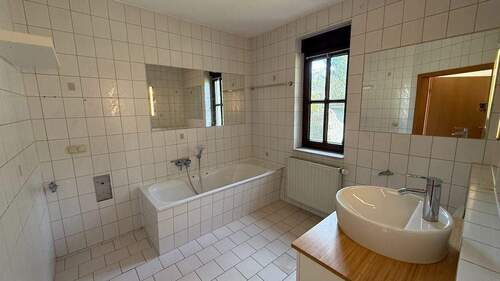 Haus 2 - Badezimmer - 