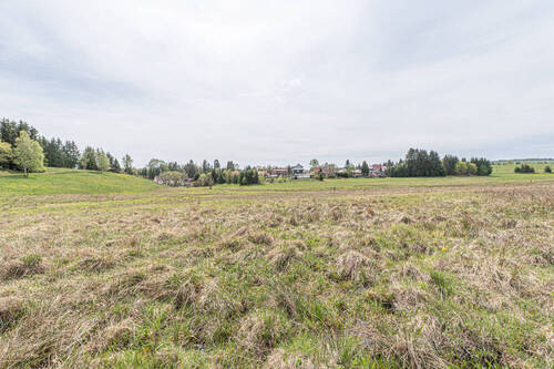 LYD-10 - Bezauberndes großes Bebauungsgrundstück in einer malerischen Umgebung