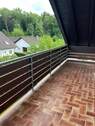 .überdachter Balkon,begehbar v. Wo-Zi-u.Schlafzi. - 