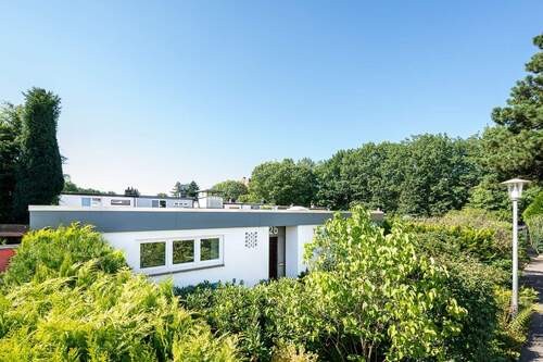 Hausansicht - 5 Zimmer Einfamilienhaus zum Kaufen in Reinbek