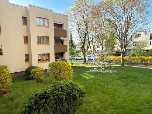 Eingangsbereich - TOP-Modernisiertes 1-Zimmer-Appartement mit Balkon und NEU jetzt mit Einbauküche