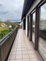 Balkon über gesamte Hausbreite - 