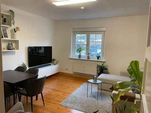 9120-691_Wohnzimmer(2).JPG - 2 Zimmer Etagenwohnung zur Miete in Göttingen