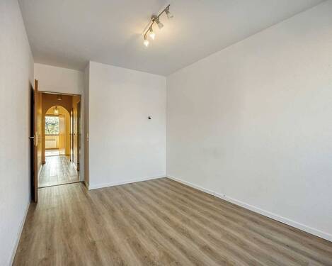 Erstes Kinderzimmer - 4 Zimmer Etagenwohnung in Hilden