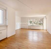 Charmantes Mehrfamilienhaus mit großzügigem Garten und Garagen - Berlin Hermsdorf