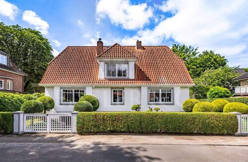 Hausansicht - Stilvoll wohnen in Groß Flottbek - Ihr neues Zuhause mit Klasse