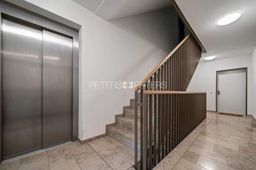 Treppenhaus - Etagenwohnung mit 102,80 m² in Hamburg zum Kaufen