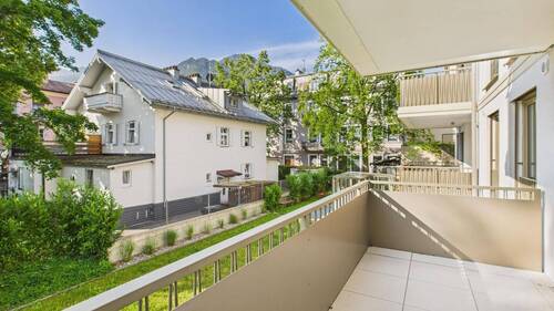 So schauen Sie - Barrierefreie 2-Zimmer-Stadtwohnung (BJ 2021) mit Südbalkon & Aufzug in Bad Reichenhall