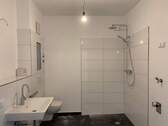 Saniertes Duschbad - 