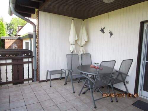 Freisitz im Erdgeschoss - 