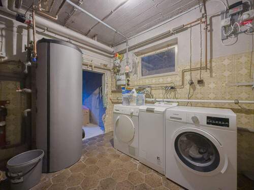 25 Heiz- & Waschraum - 