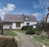 Charmantes Einfamilienhaus in Leipzig-Seehausen mit großem Grundstück und Ausbaureserve ca.40m² im Dachboden