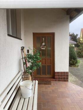 Hauseingang - 3 Zimmer Einfamilienhaus zum Kaufen in Leipzig