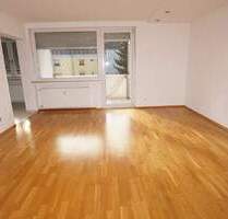 Sonnige 3 Zimmer-Wohnung mit Balkon - Straubing