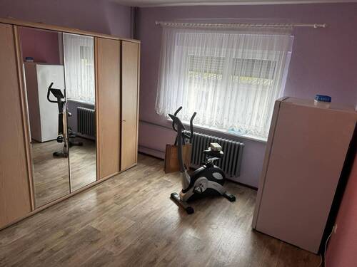 Schlafzimmer EG B.1 - 