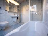 Badezimmer Dachgeschoss - 