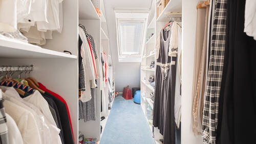 Kleiderschrank - 