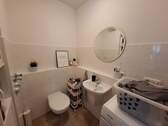 Modernes Gäste-WC - 