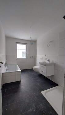 Bild 3 - 5 Zimmer Reihenendhaus in Nürnberg