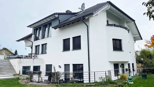 Ansicht - 9 Zimmer Einfamilienhaus zum Kaufen in Volkertshausen