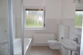 Badeimmer im Erdgeschoss - 