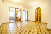 Essdiele - 4 Zimmer Etagenwohnung zum Kaufen in Erlangen